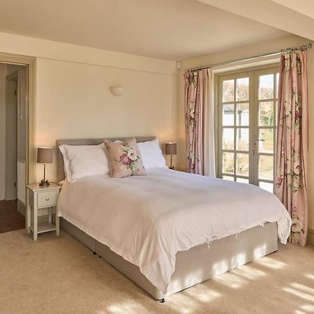 The Old School, Idbury, Ox7 6Ru Bed & Breakfast Chipping Norton Exterior photo